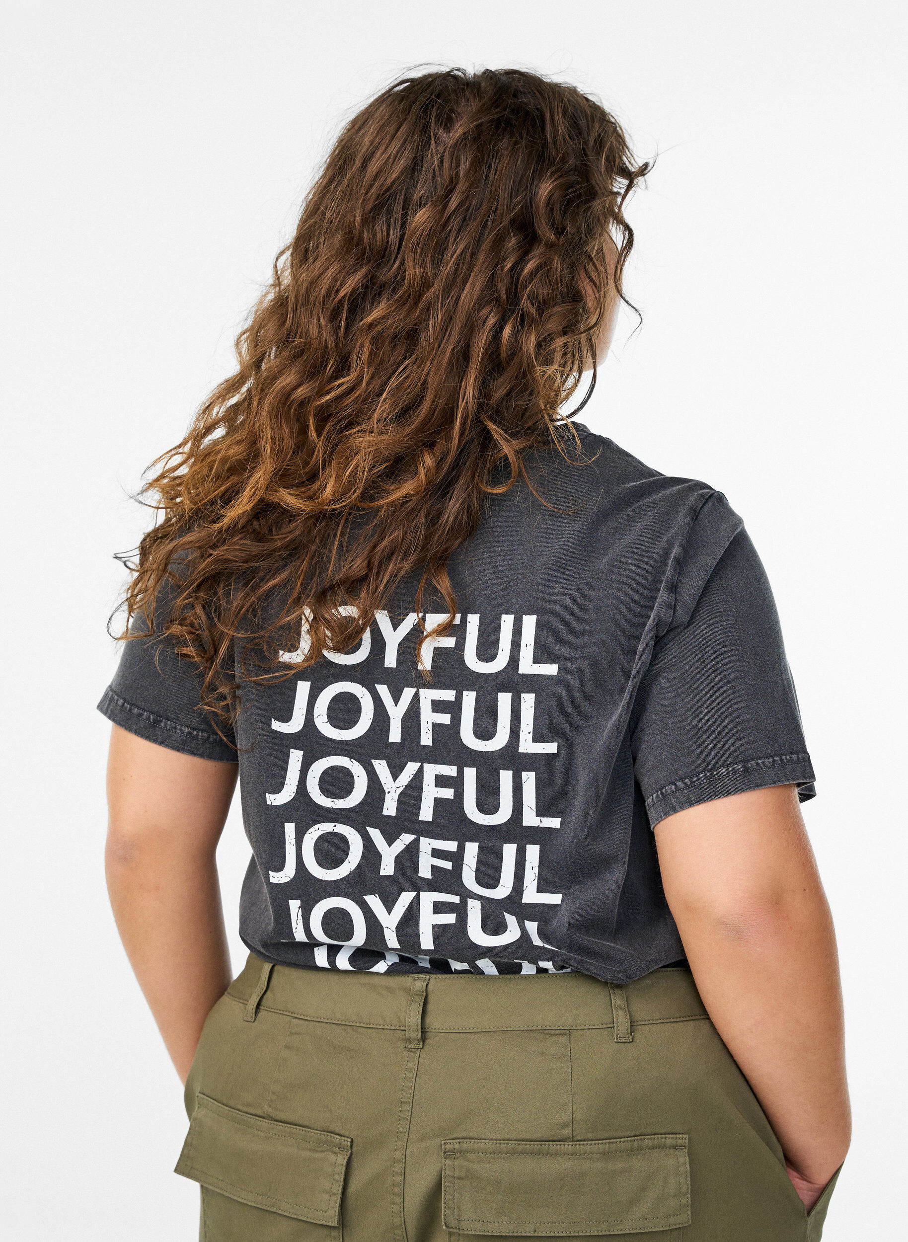 Zizzi T-skjorte i organisk bomull med trykk p&aring; ryggen, Gr&aring;, Model image number 2