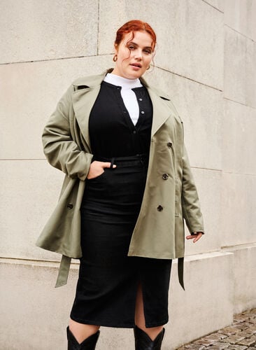 Zizzi Kort trenchcoat med belte, Grønn, Image image number 0