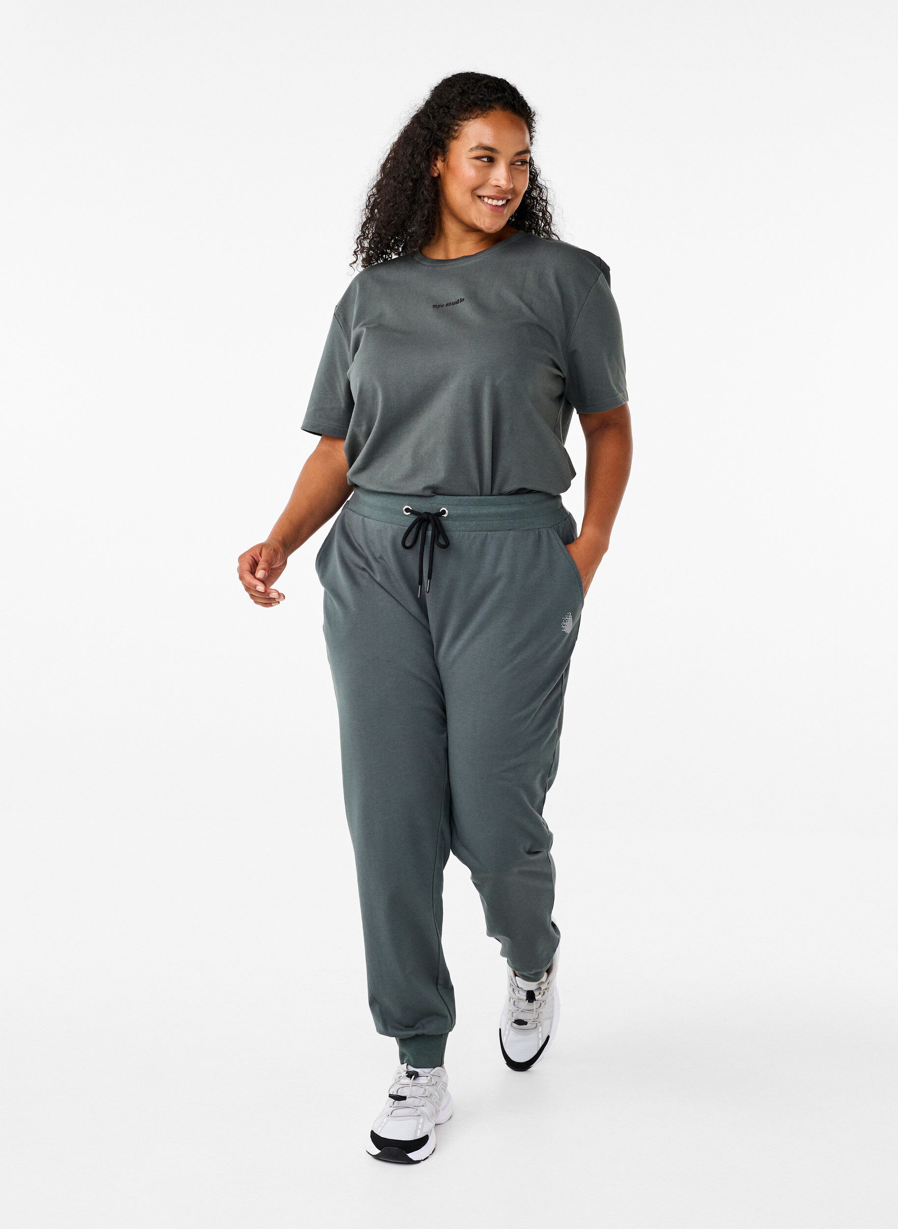 ZizziSporty T-skjorte i &oslash;kologisk bomull, , Model image number 1