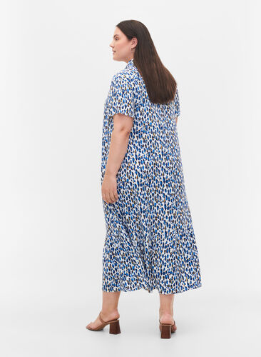 Kortermet midikjole i viskose, Blue Leo AOP, Model image number 1