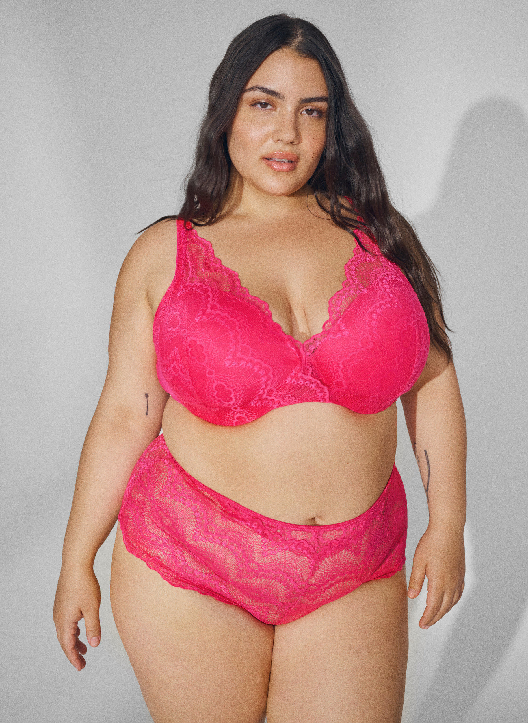 Zizzi 2-pakning hipstertruser i blondekvalitet, Love Potion/Black, Image image number 0