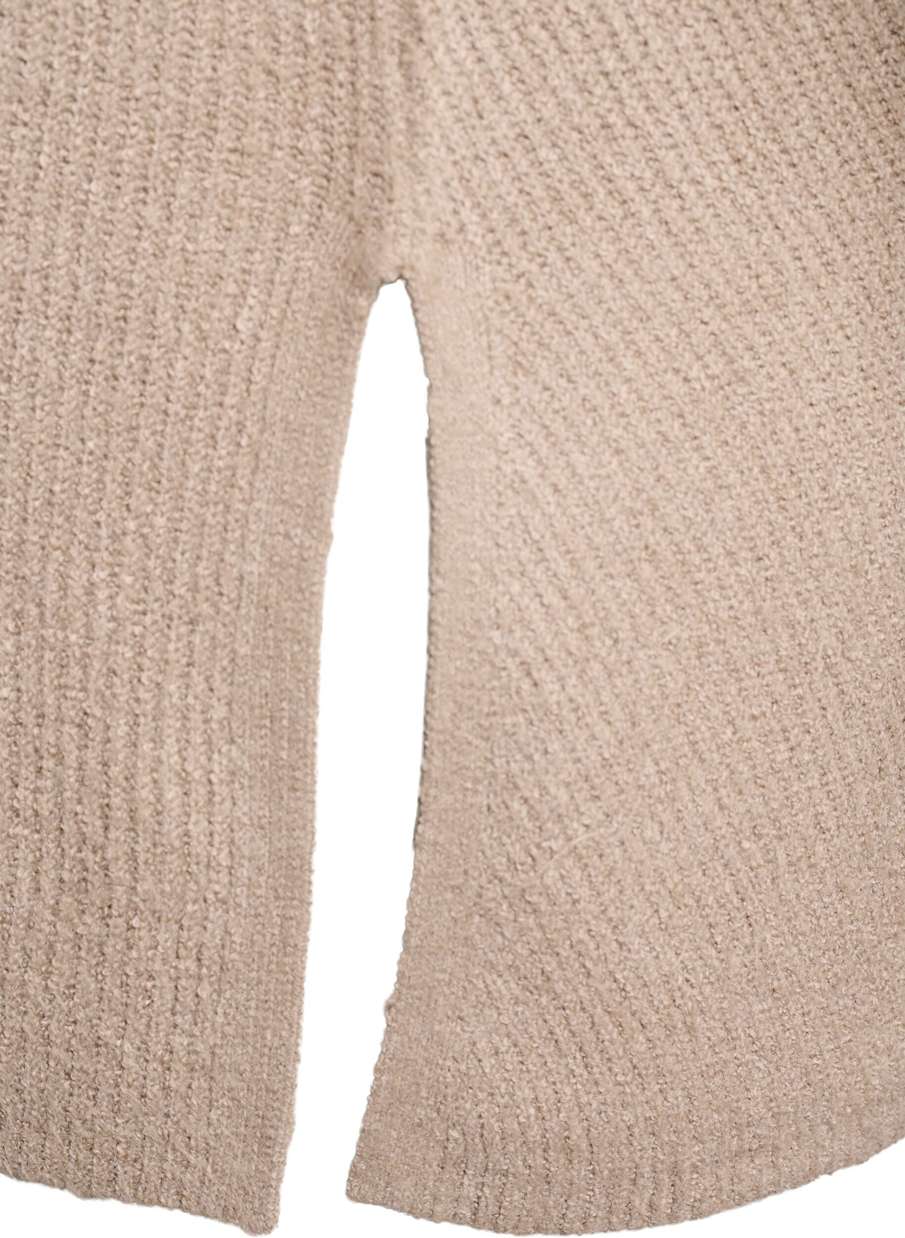 ZizziStrikkegenser med diagonalt m&oslash;nster og raglanermer, Beige, Packshot image number 3