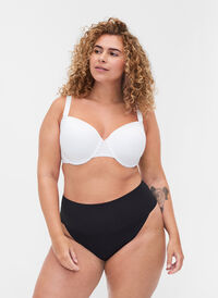 2 stk. g-streng med høyt liv, Svart 2 stk. g-streng med høyt liv, Svart, Model