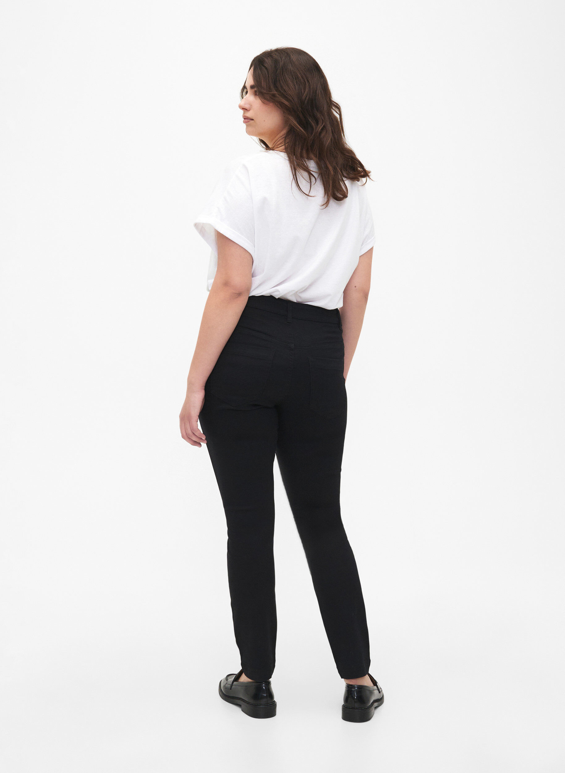 Zizzi Viona jeans med normal midje, Svart, Model image number 1