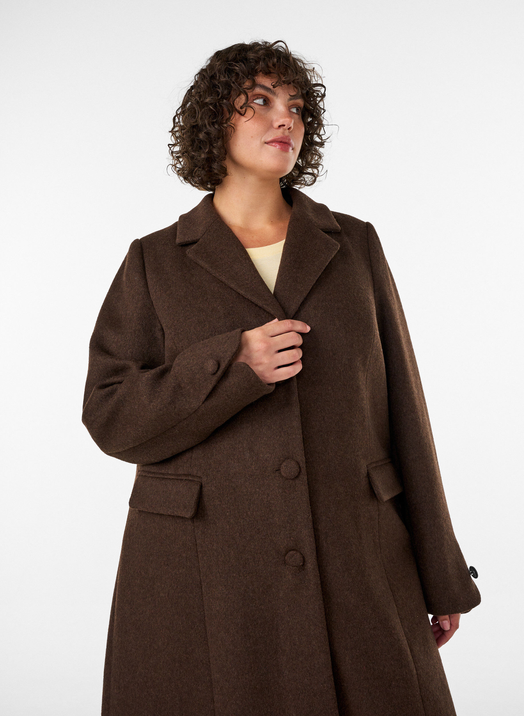 ZizziUllblandet k&aring;pe med slag og knapper, Brun, Model image number 3
