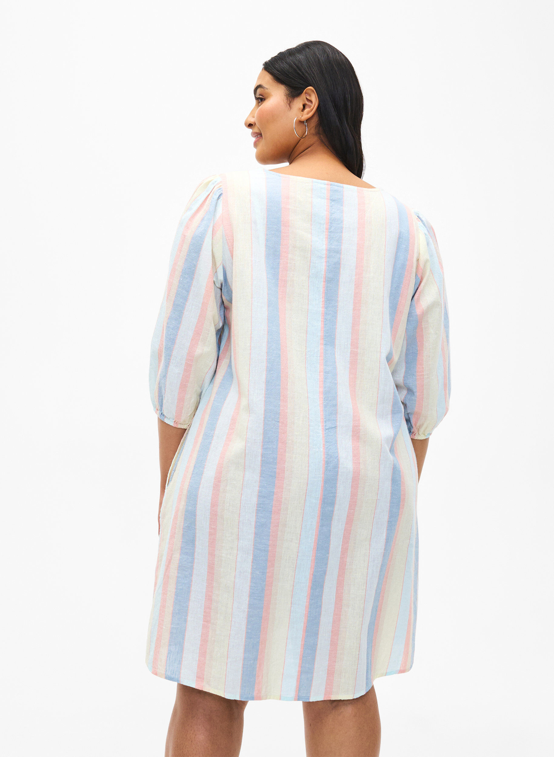 Zizzi Kort kjole i bomullsblanding med lin, Multi Color Stripe, Model image number 1