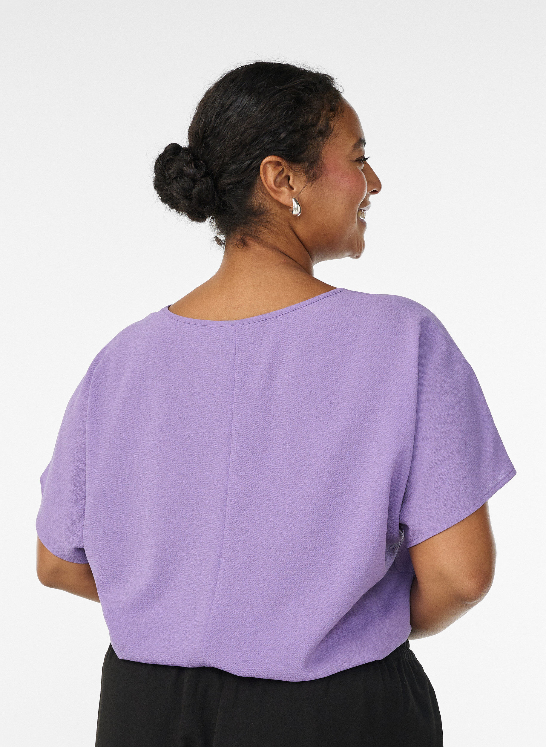 ZizziBluse med korte ermer og rund hals, Lilla, Model image number 2