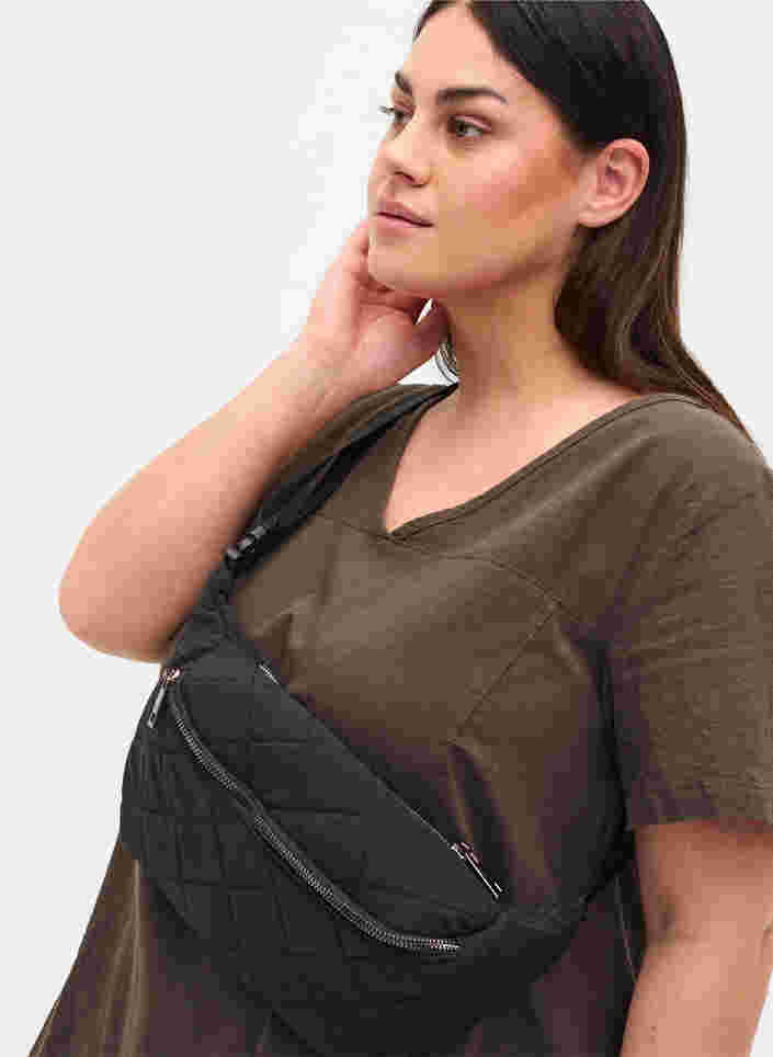 Quiltet belteveske, Black, Model