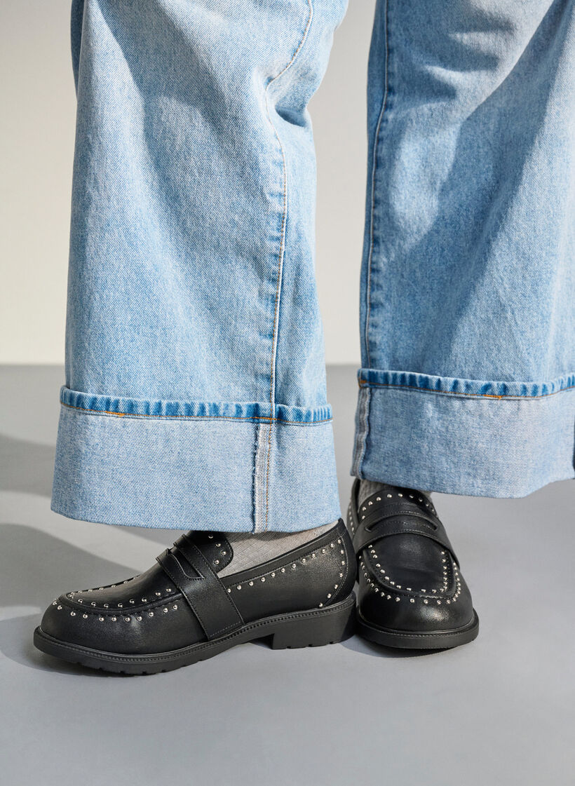 Wide fit - Lærloafers med nagler, Black, Image