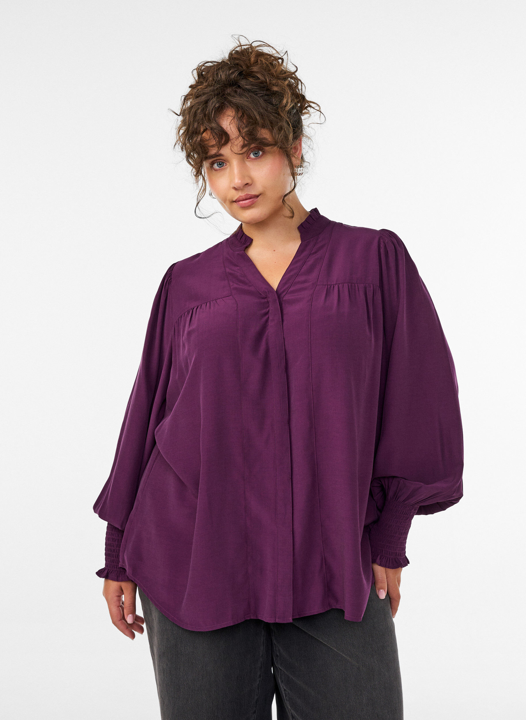 ZizziBluse med rysjekrage og rynking, Lilla, Model image number 0