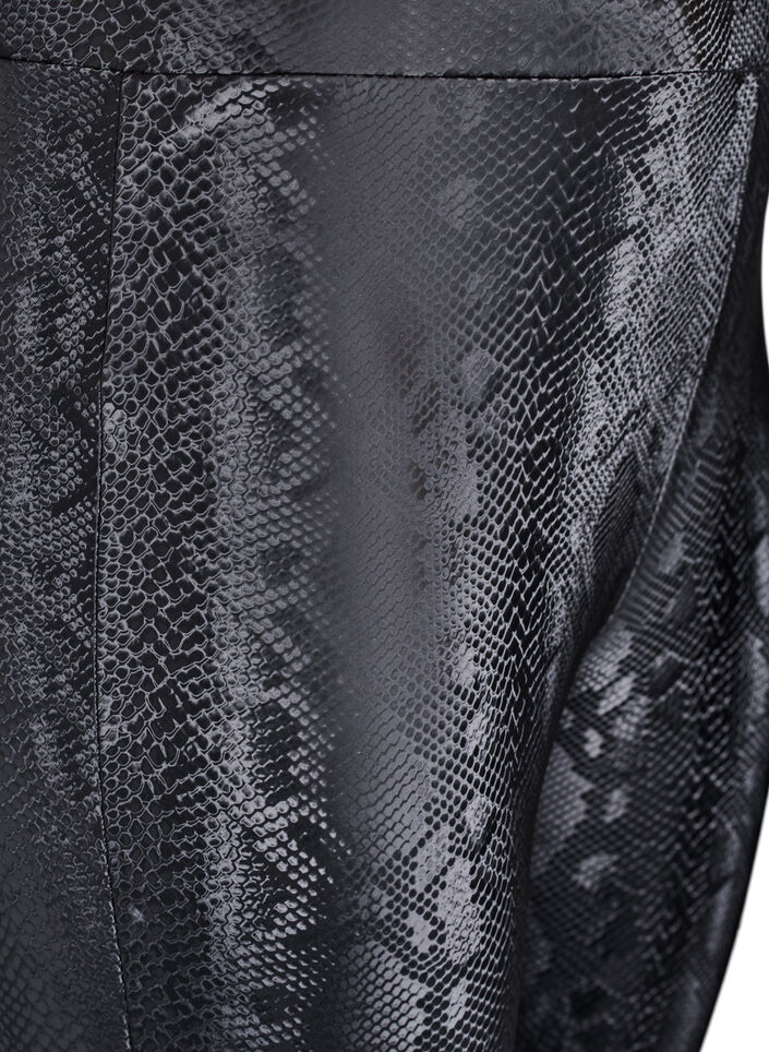 Leggings i imitert skinn med dyretrykk, Svart, Packshot image number 2