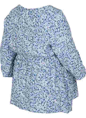 Viskosebluse til gravide med blomstermønster, Blue Flower AOP, Packshot image number 1