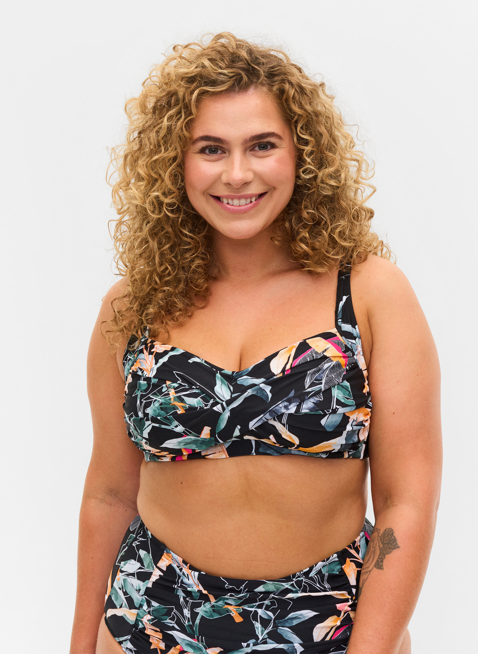 Zizzi M&oslash;nstrete bikinitopp, Leaf Print, Model image number 0