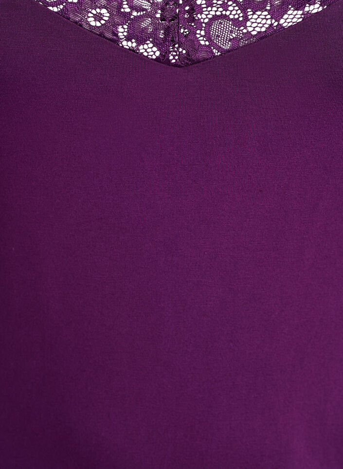 Topp i viskose med blondekant, Lilla, Packshot image number 2