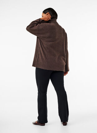 Zizzi Utsvingte jerseybukser, Black, Model image number 1