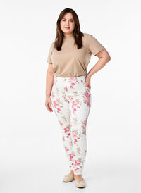 Supersmal Amy jeans med blomstertrykk, Vanilje Supersmal Amy jeans med blomstertrykk, Vanilje, Model