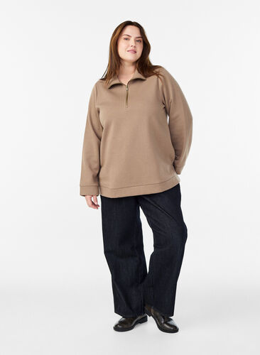 Zizzi Genser med høy hals og glidelåslukking, Brun, Model image number 1
