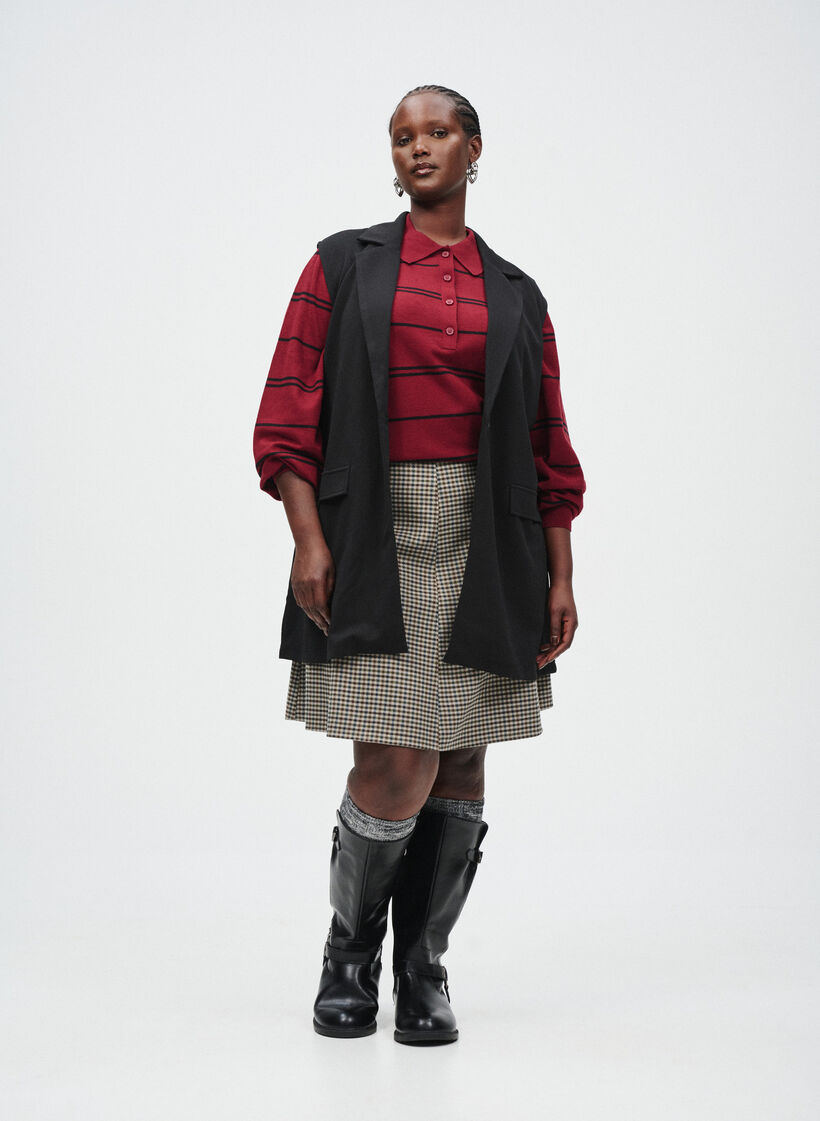 Strikkeplagg med krage, Rød, Image image number 0