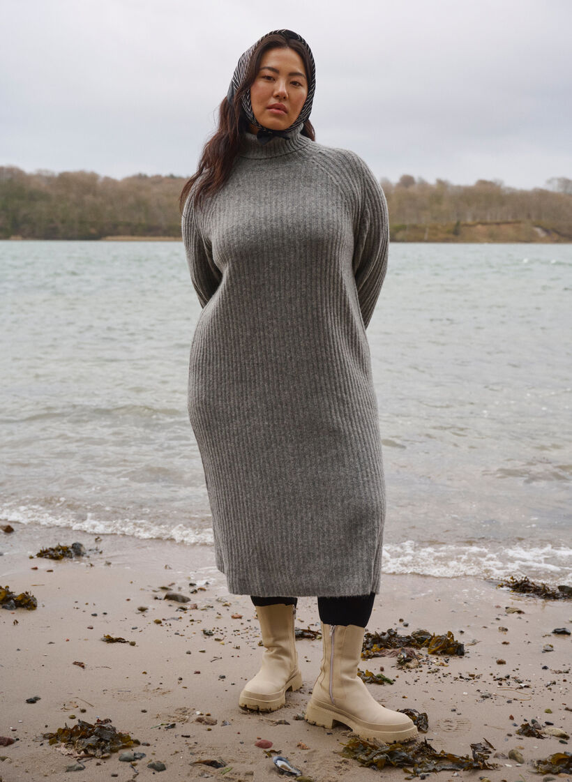Lang strikket kjole med høy hals, Medium Grey Mel., Image image number 0
