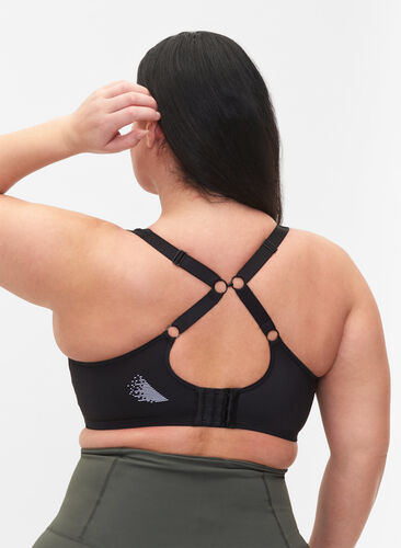 CORE, HIGH SUPPORT WIRE BRA - Sports-BH med bøyle, Black, Model image number 2