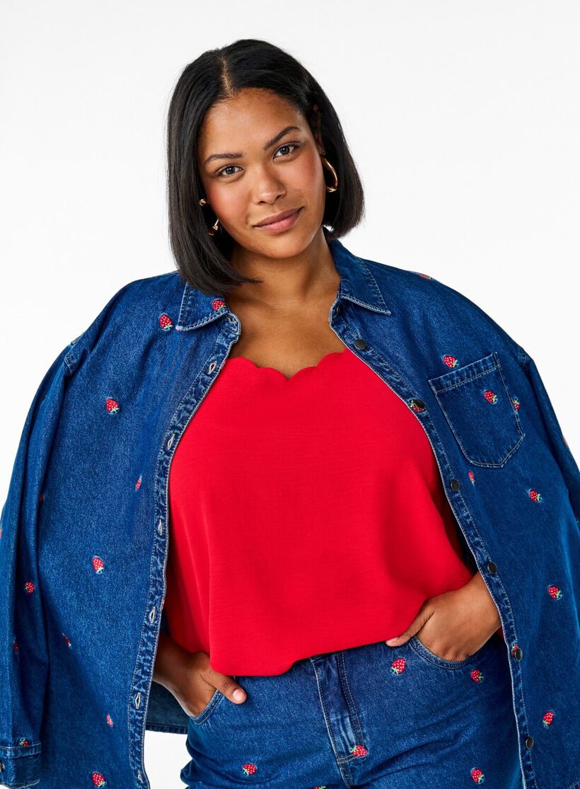 Denimdrøm med bærdetaljer., , Model
