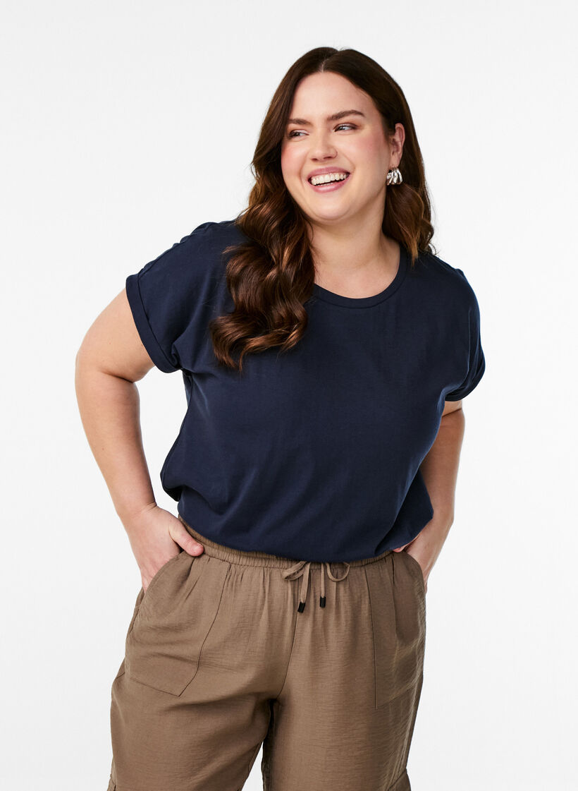 Kortermet t-skjorte i en bomullsblanding, Blå, Model image number 0