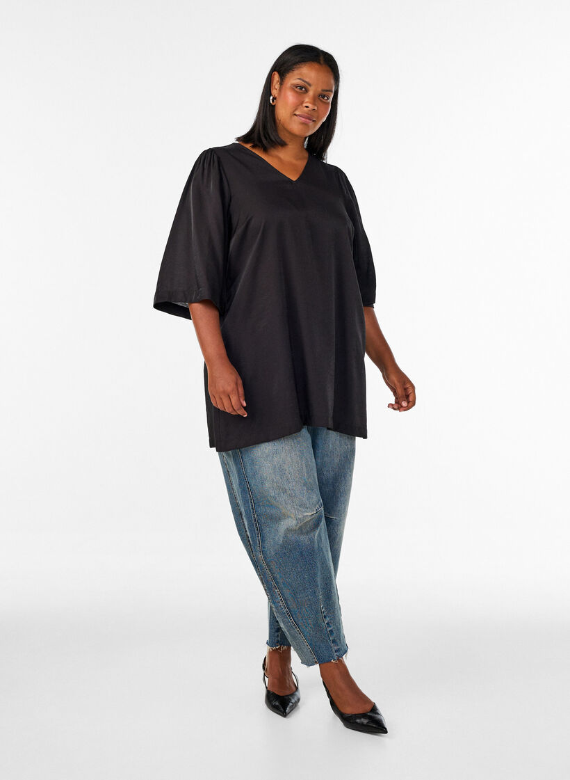 Skinnende tunika med V-hals og 3/4 ermer, Svart, Model image number 1