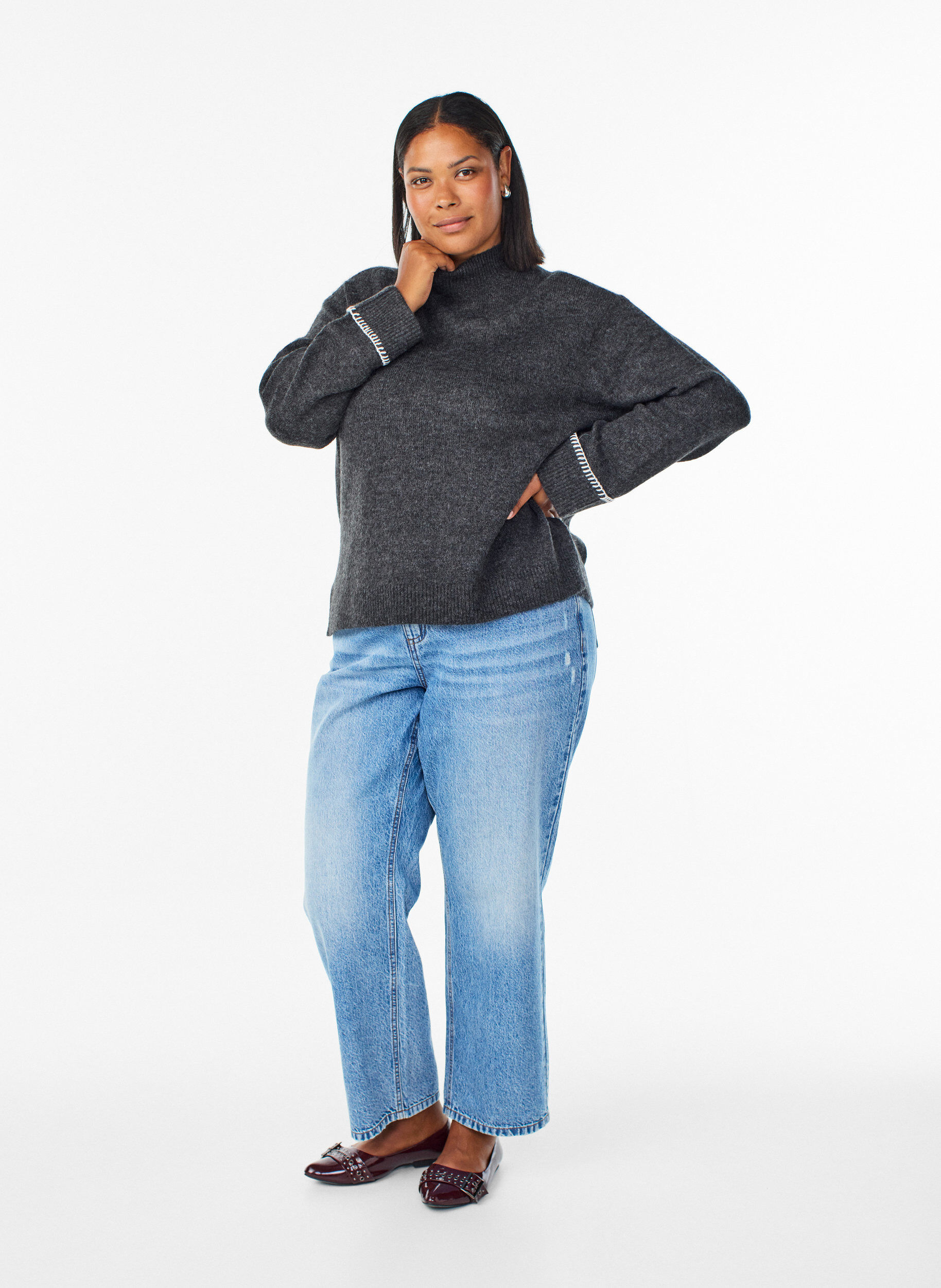 Zizzi Strikkebluse med h&oslash;y hals og kontrastdetaljer, Gr&aring;, Model image number 1