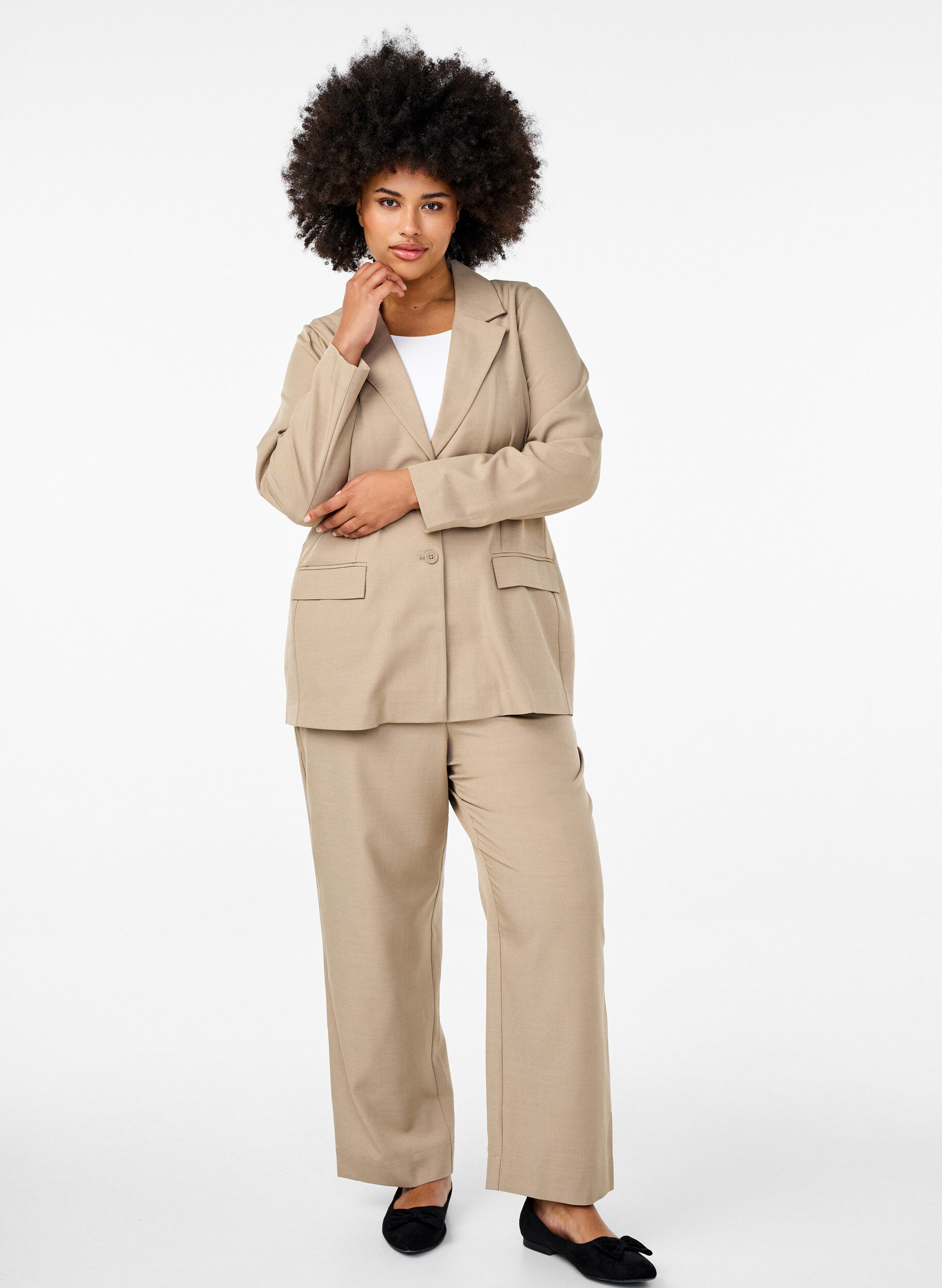 Zizzi FLASH - Blazer med lommer og splitt, Beige, Model image number 1