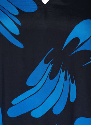 Mønstrete viskosebluse med V-hals, Dark Blue AOP, Packshot image number 2