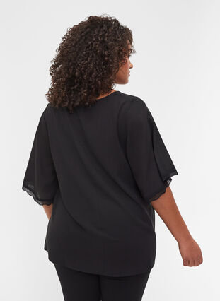 Bluse med brede 2/4-ermer og blondedetaljer, Black, Model image number 1