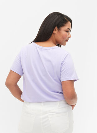 Ensfarget basis T-skjorte i bomull, Lavender, Model image number 1
