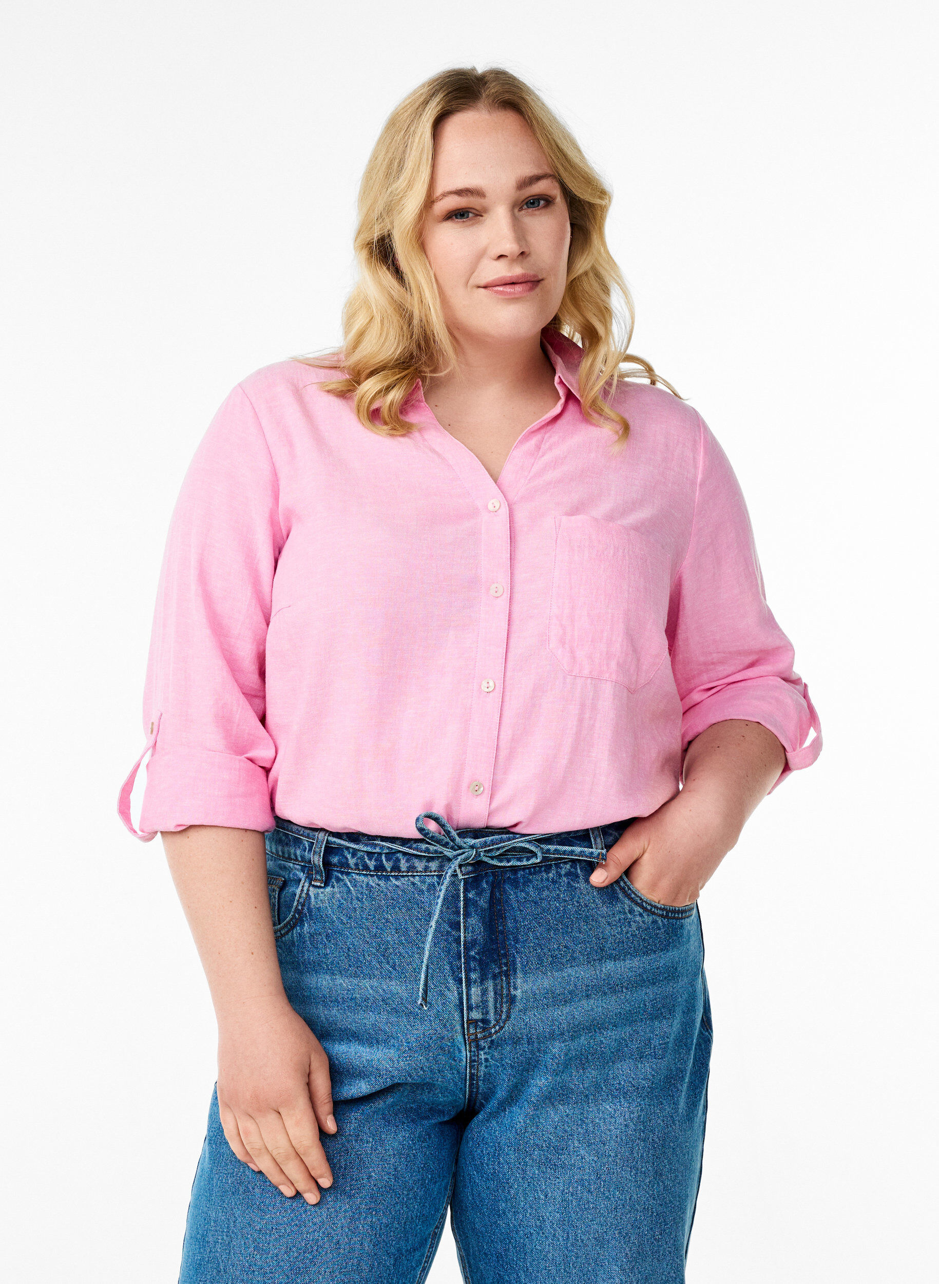 Skjorte i lin og viskose med 3/4 ermer, Rosa, Model
