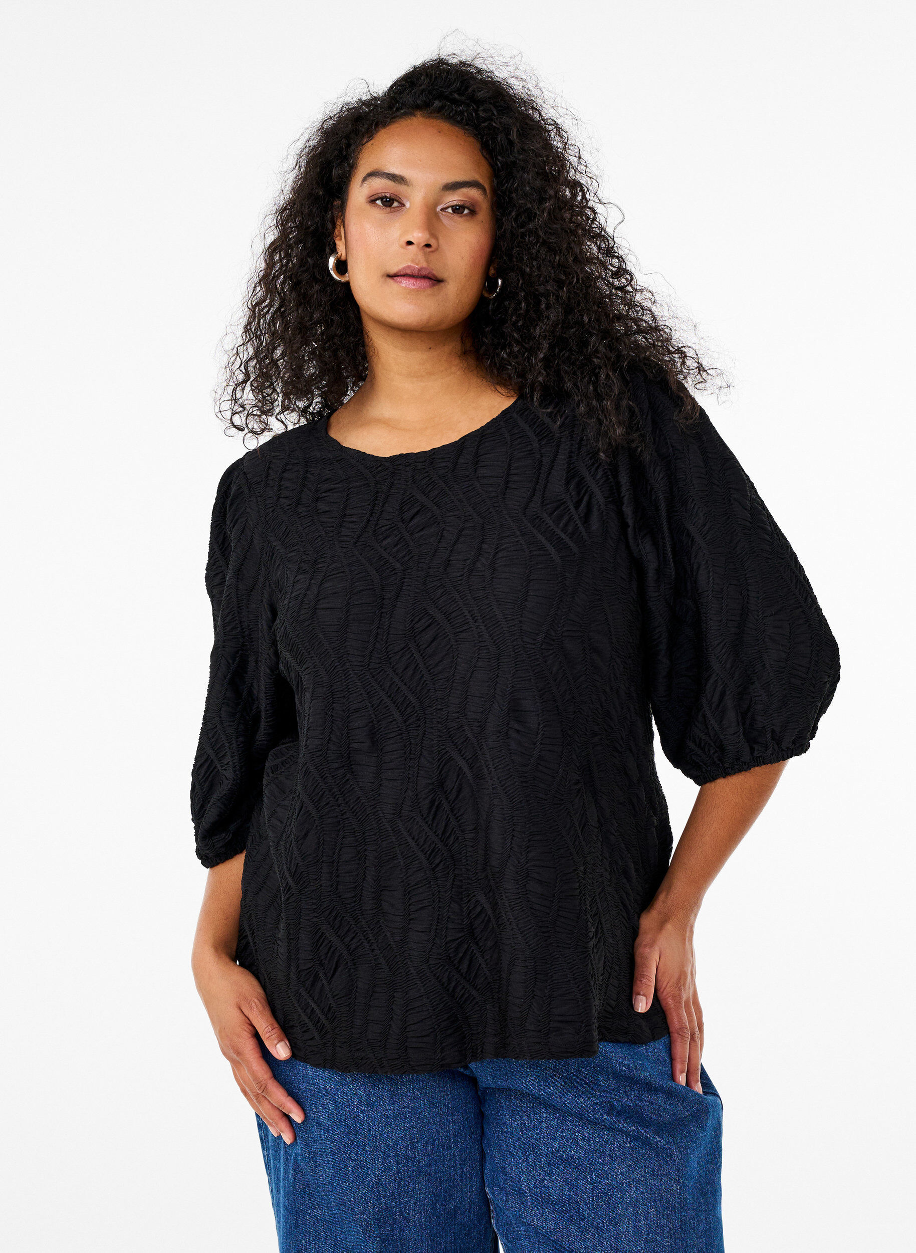 Bluse med tekstur og 3/4-ermer, Svart, Model