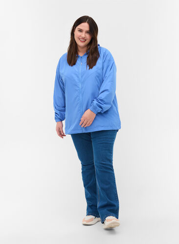 Justerbar kort jakke med hette, Ultramarine, Model image number 2