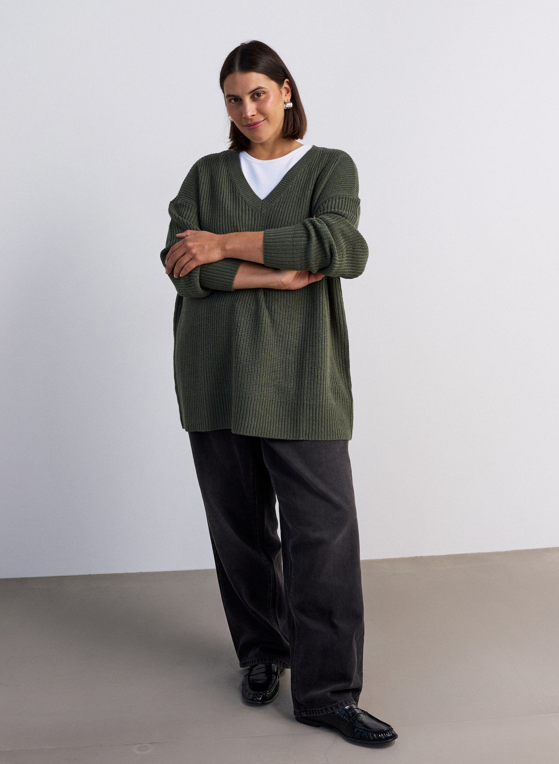 ZizziLang ribbestrikket bluse med V-hals, Gr&oslash;nn, Model image number 1