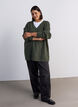 Lang ribbestrikket bluse med V-hals, Gr&oslash;nn, Model image number 1