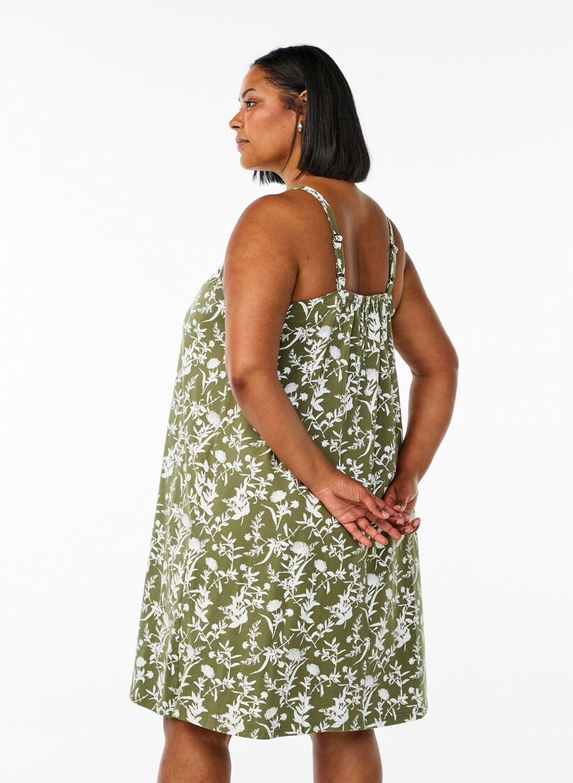 Midi strap dress in organic cotton, Gr&oslash;nn, Model image number 2