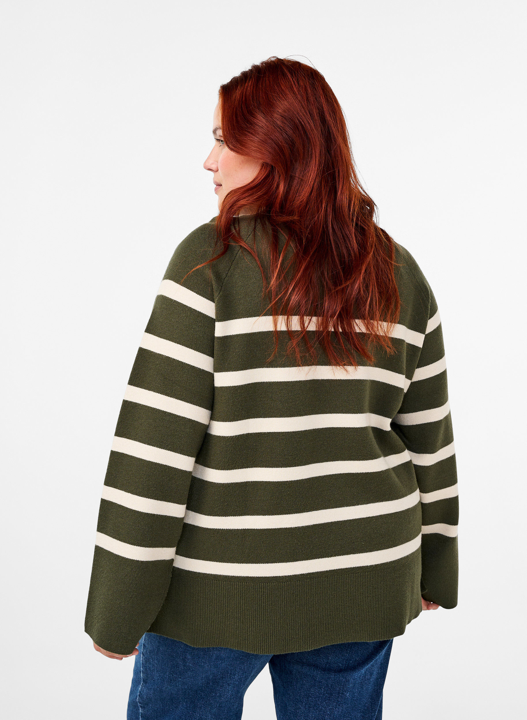 Zizzi Strikket bluse med rund hals og striper, D. Bag Birch Stripe, Model image number 1