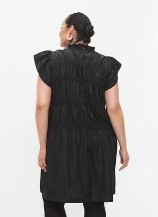 Kjole med volanger og elastiske kuttelinjer, Black, Model image number 1