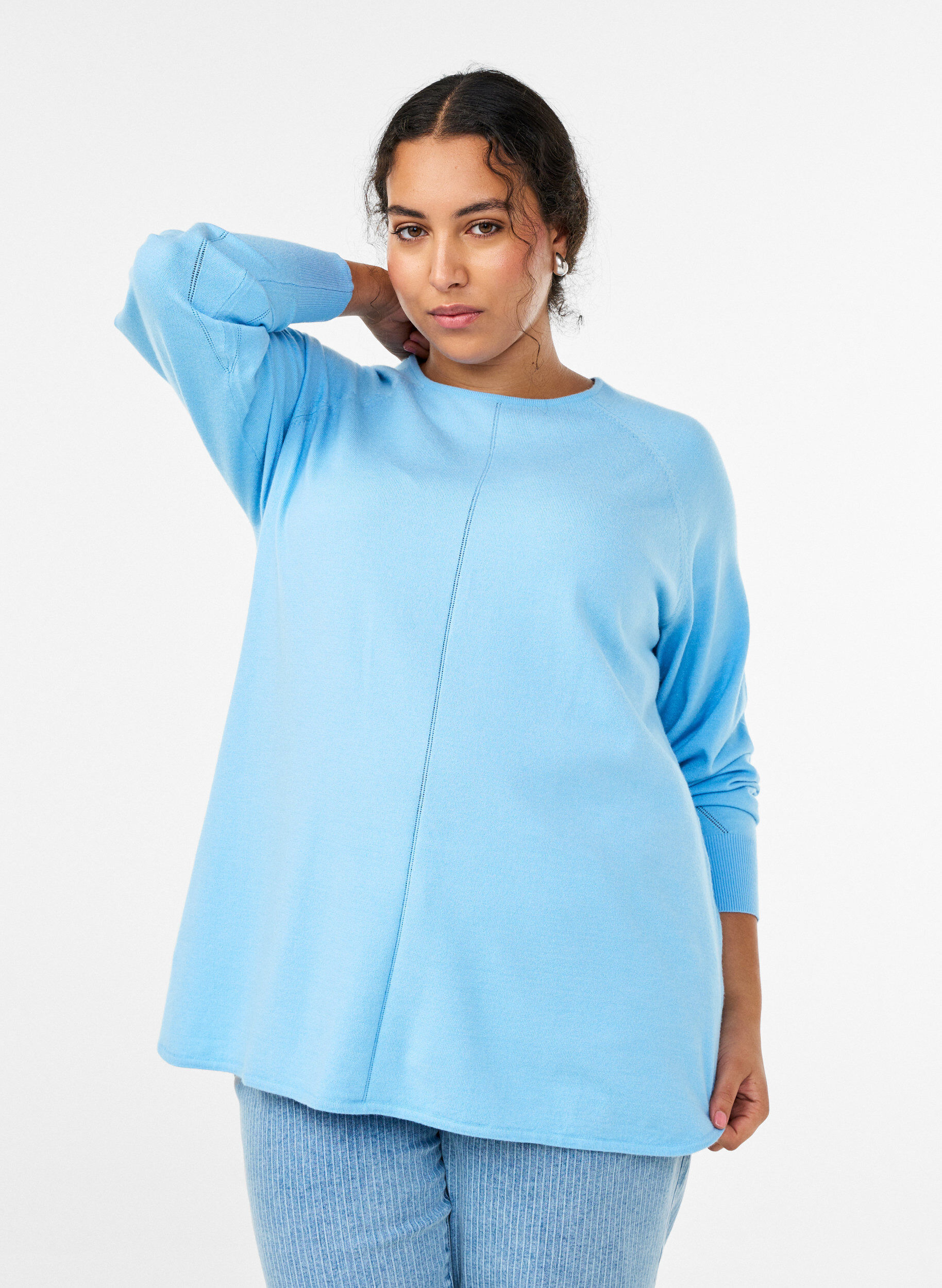 Strikkebluse med rund hals og strikket m&oslash;nster, Bl&aring;, Model