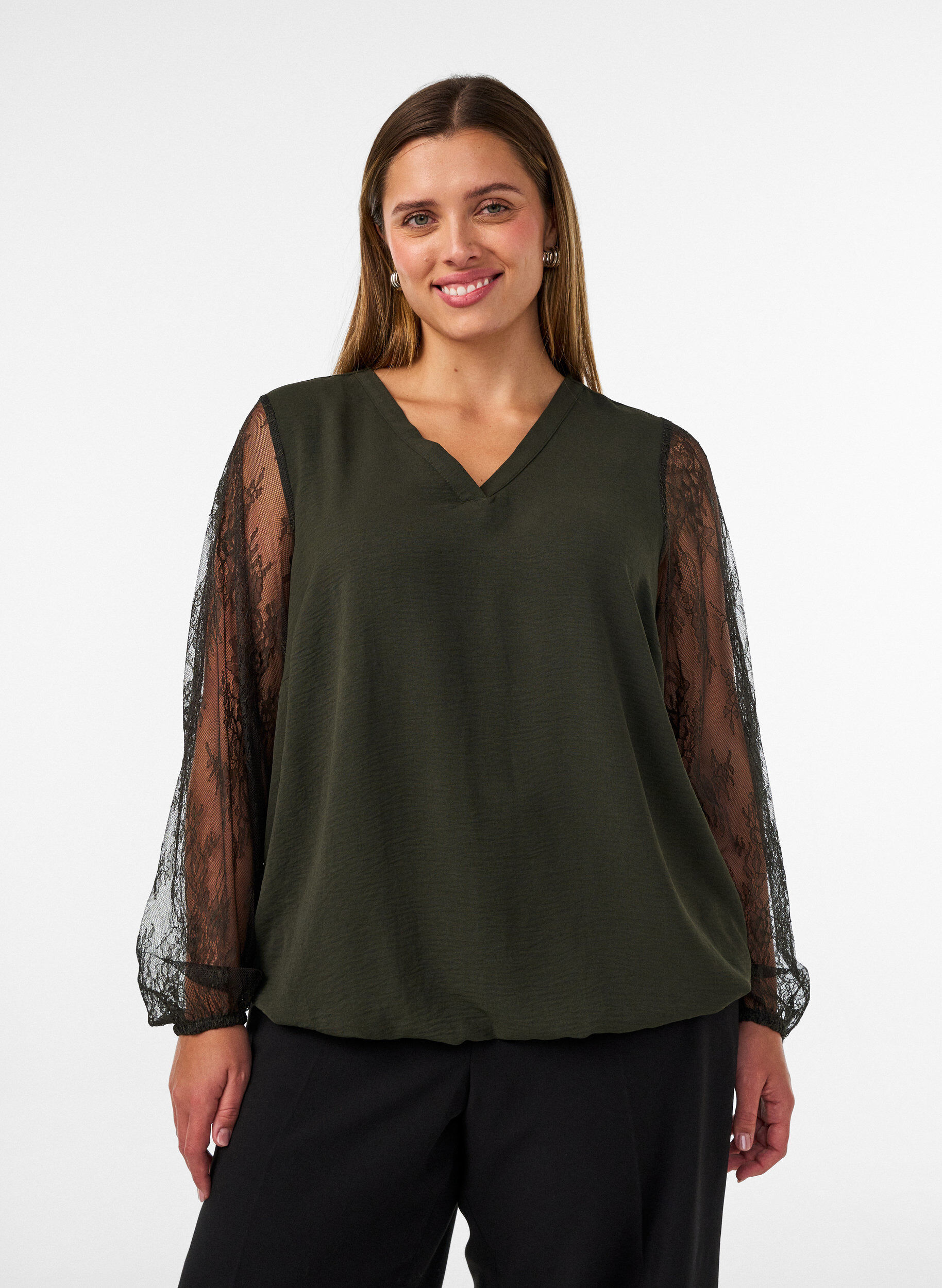 Bluse med blondeermer og ballongfasong, Gr&oslash;nn, Model