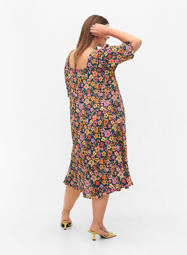 Blomstrete midikjole i viskose , Multi Flower AOP, Model image number 1