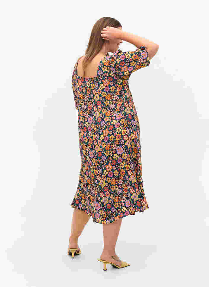 Blomstrete midikjole i viskose , Multi Flower AOP, Model