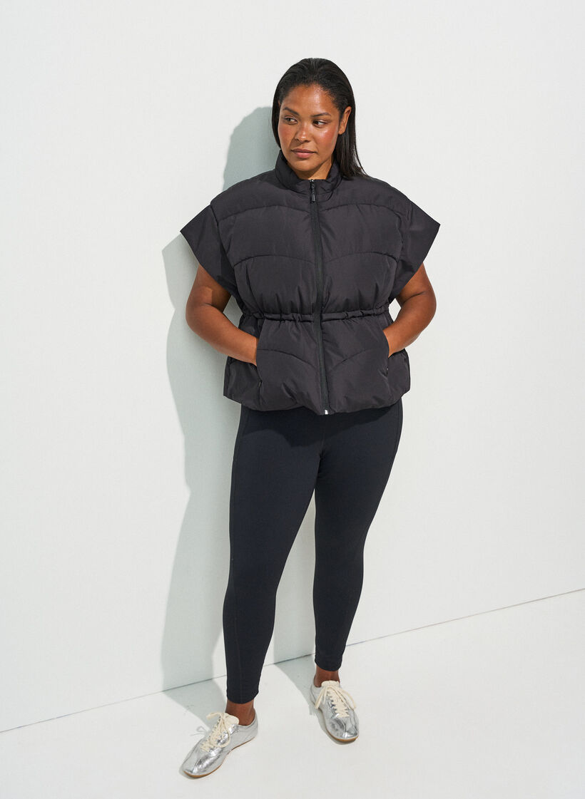Puffer vest med justerbar midje, Svart, Model image number 1