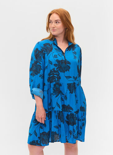 Blomstrete viskosetunika med 3/4-ermer, Blue Flower AOP, Model image number 0