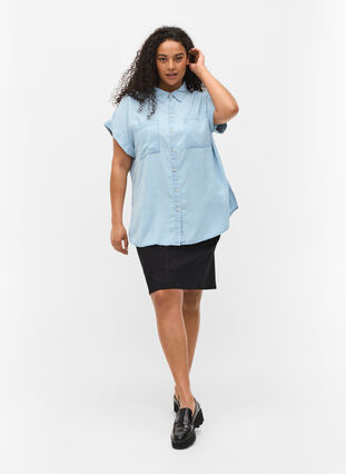 Kortermet skjorte med brystlommer, Light blue denim, Model image number 2