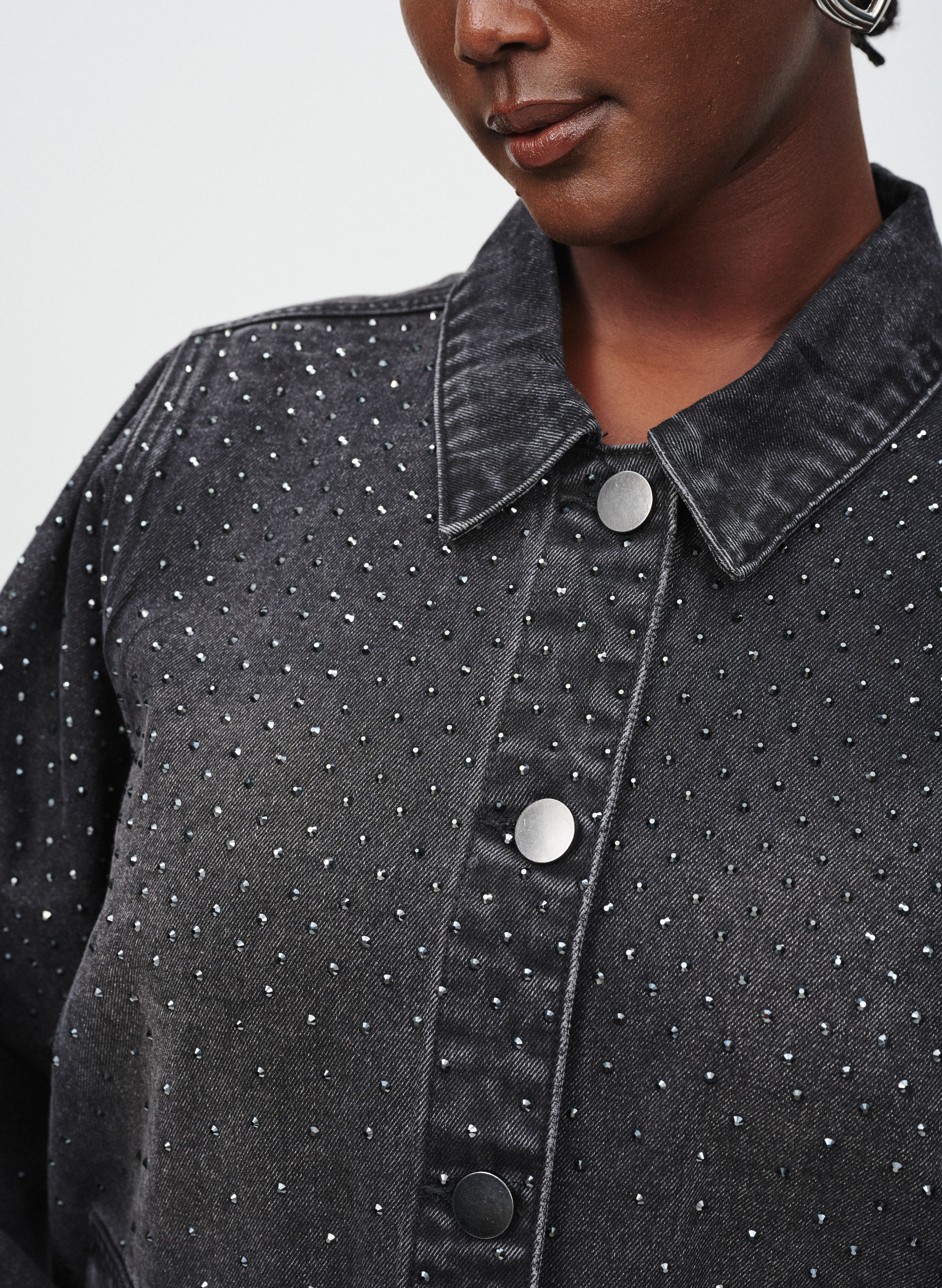 Zizzi Denim med steindetaljer, , Model