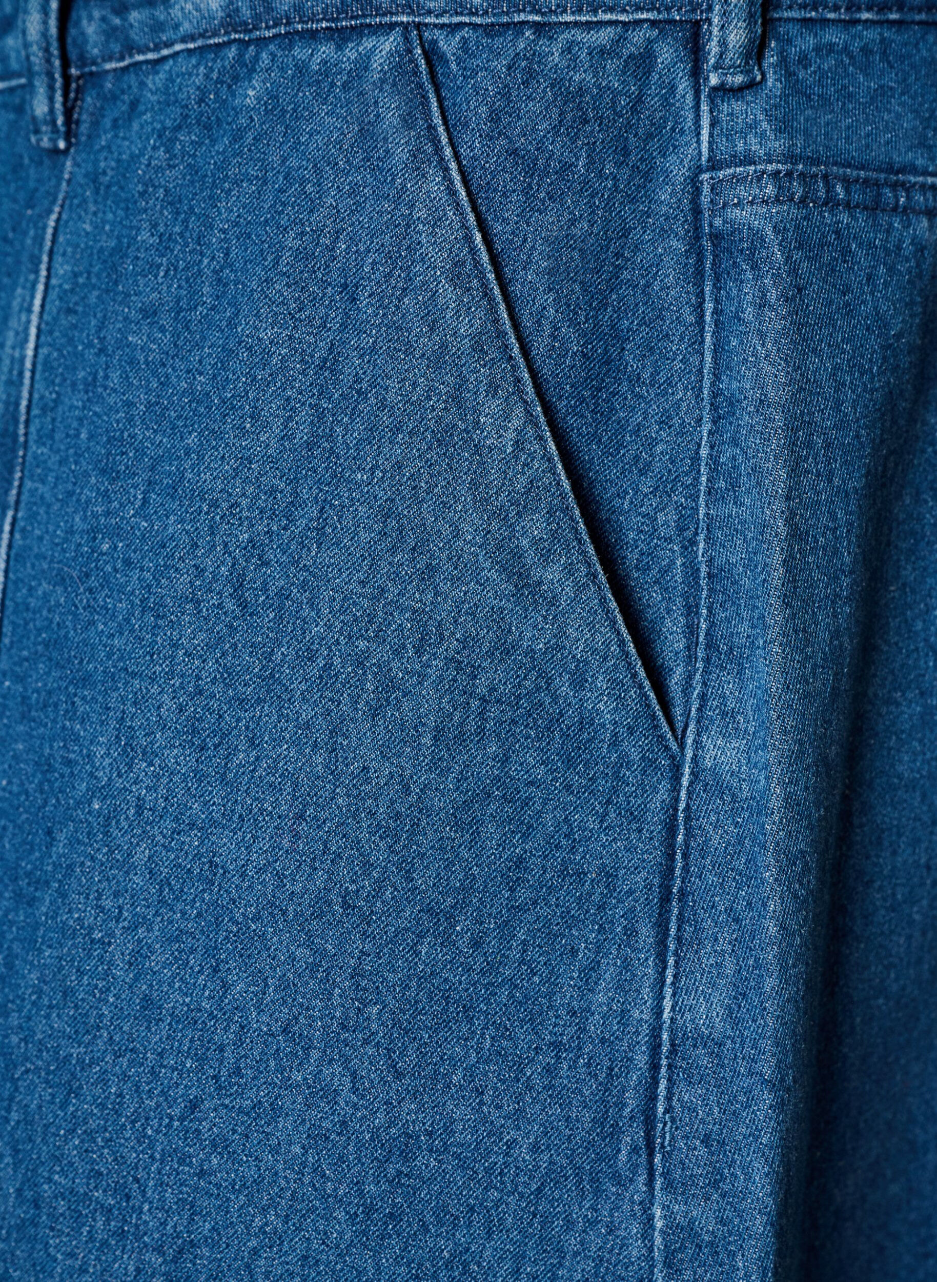 ZizziA-formet denimskj&oslash;rt med b&oslash;lgete knappestolpe, Bl&aring;, Packshot image number 3