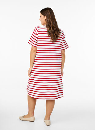 Zizzi Stripete jerseykjole med korte ermer, Rød, Model image number 1